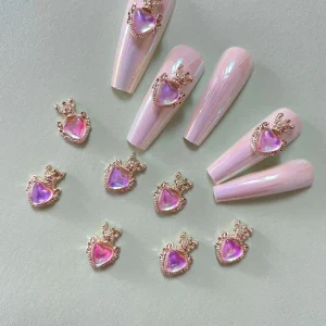 10 piezas Decoración de uñas con diseño de corazón