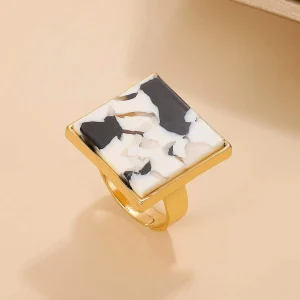 Anillo Decorativo Cuadrado