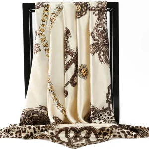 Bufanda cuadrada para mujer