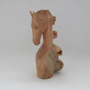 Escultura popular de caballo de madera de 20cm