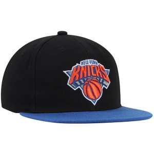 Gorra Mitchell & Ness New York Knicks ajustable para hombre.