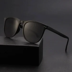 Hombres Gafas de sol plegables de detalle de remache de moda