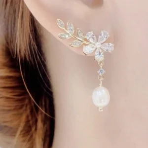 Shein 1 par de pendientes colgantes de hojas y flores