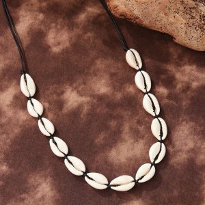 Shein 1 pieza Collar de mujeres simple & elegante con concha