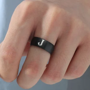 Shein Aleación de anillo con gráfico de letras para hombres