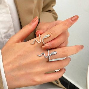 Shein Anillo Serpiente Enrollado De Moda Para Mujeres Con Diseño Minimalista Y Sentido De Unicidad Para El Dedo Índice