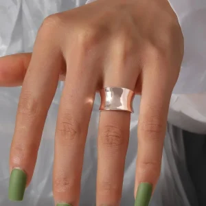 SHEIN Anillo unicolor simple