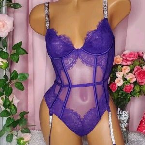 Victoria Secret Lencería Body Púrpura con Brillo, Liguero